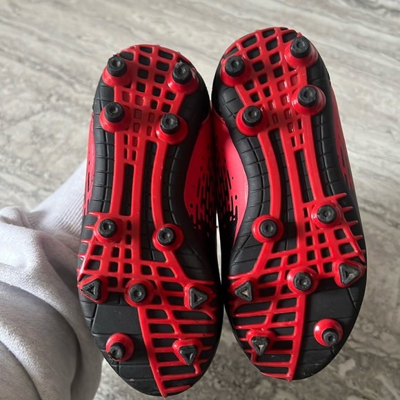 Kids cleats - Picture 2 of 3